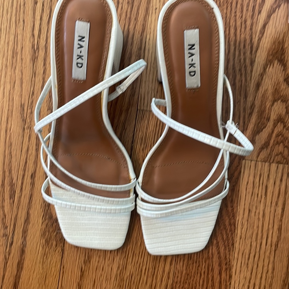 NA-KD Strappy Snake Block Heel_in box - Picture 8 of 12
